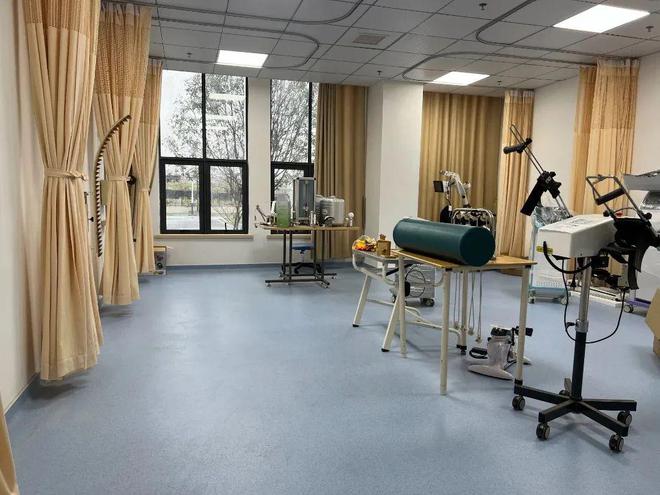 宜丰人民医院康复科率先迁入新院区，设备升级助力康复治疗